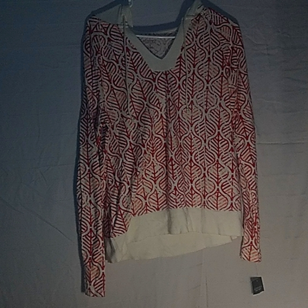 Pull over light weight hooded long sleeve 100%cotton  Size LARGE BRAND NEW W TAG